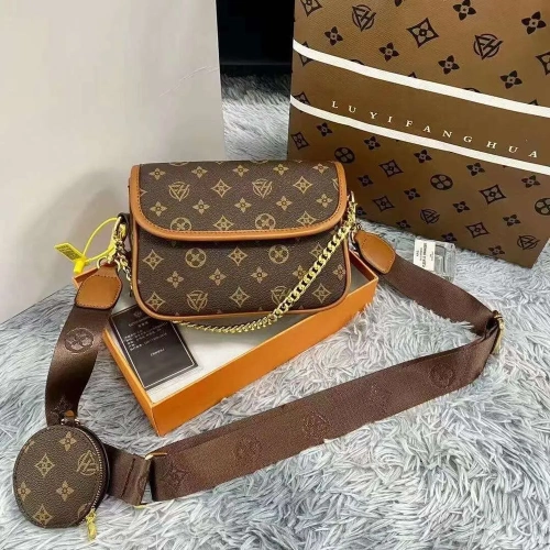 DHessentials Vintage Saddle Nurse Bag - Stylish Cros...