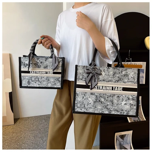 Free shipping 2025 designer Shoulder totes Bags woma...