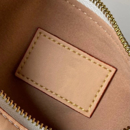 Makeup Bag Tote Purse Women's clutch bag Handbag 20....