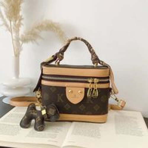 Shoulder Cosmetic Wash Wallet Crossbody Designer 202...