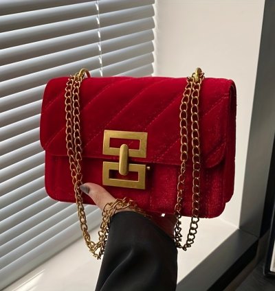 红色