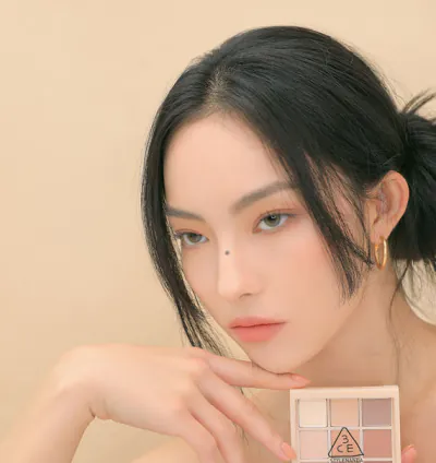 DEAR NUDE